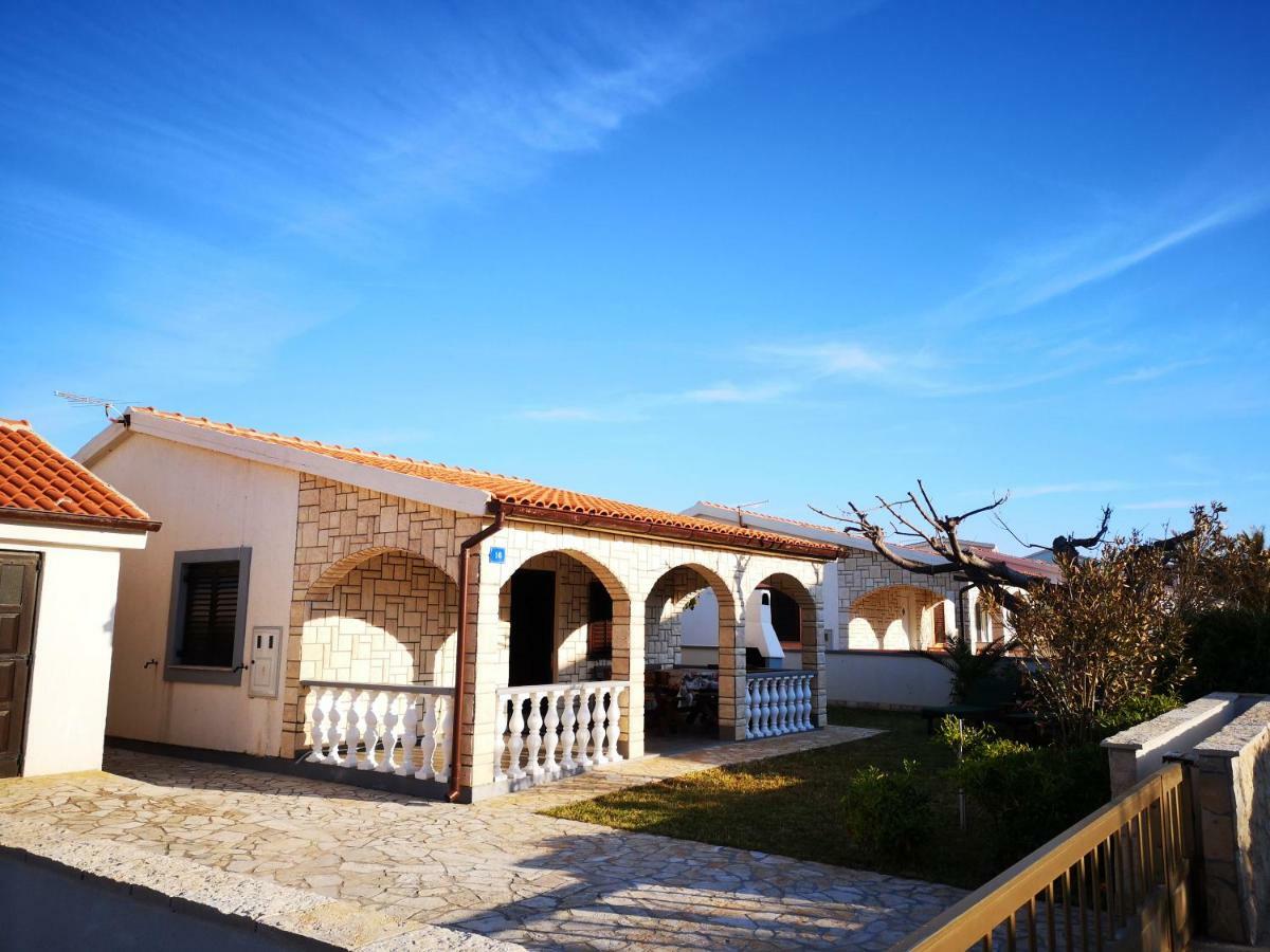 Holiday House Tara Vir Exterior foto