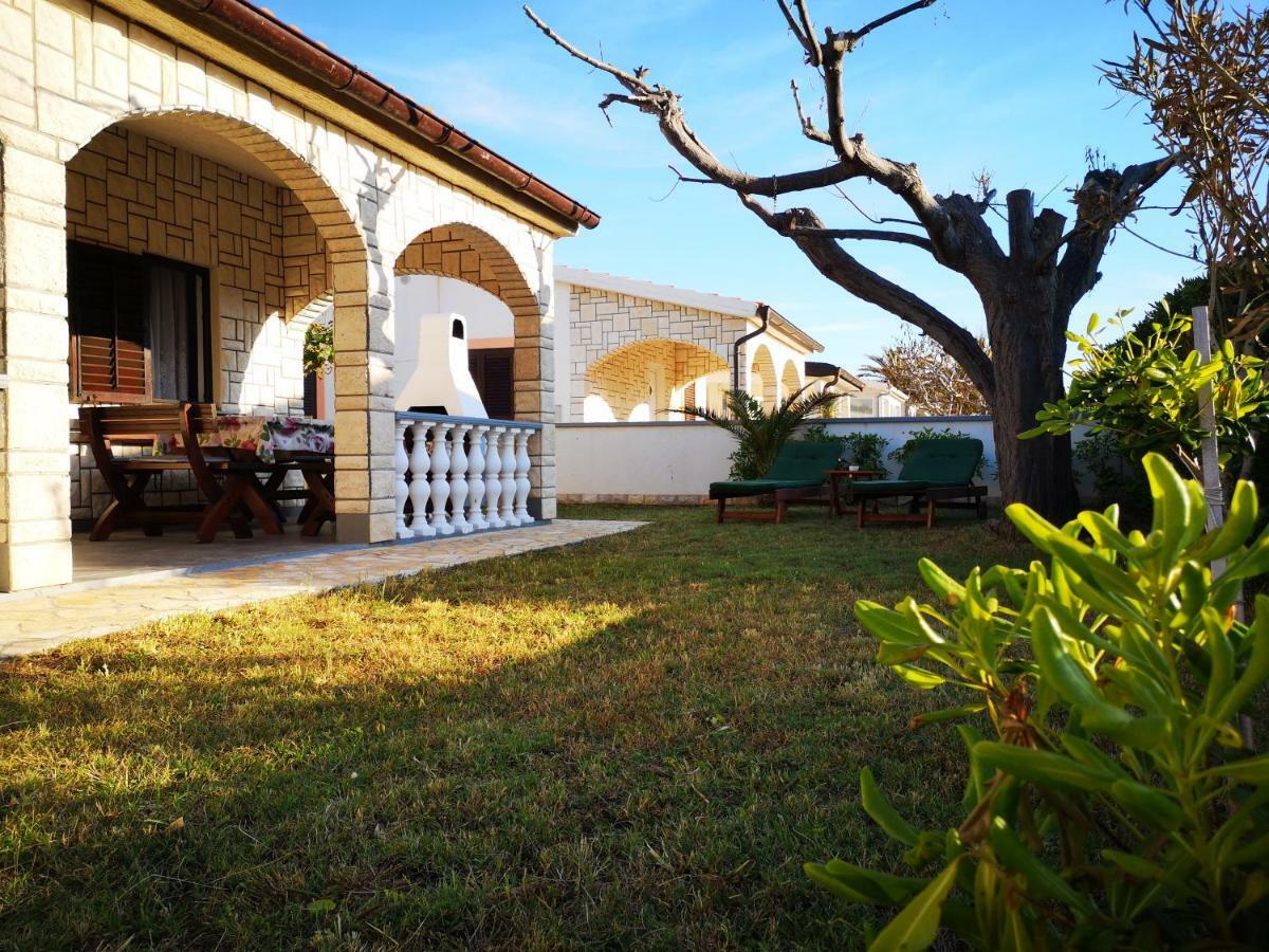 Holiday House Tara Vir Exterior foto